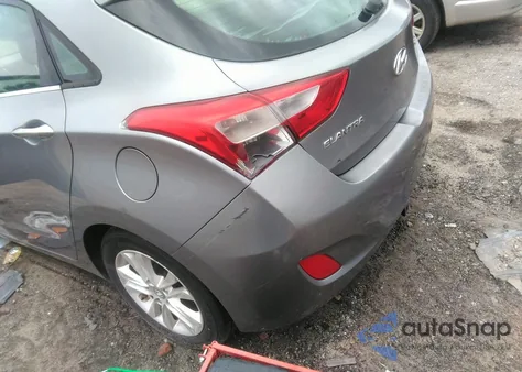 2013 Hyundai Elantra Gt z USA, uszkodzony, nr VIN KMHD35LE2DU022458